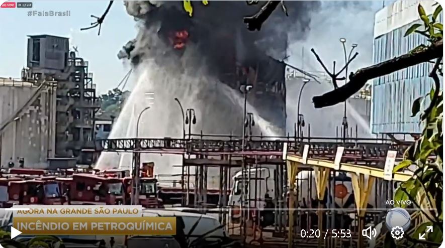 Imagem de incêndio em petroquímica no Fala Brasil, da Record - Foto Reprodução Record