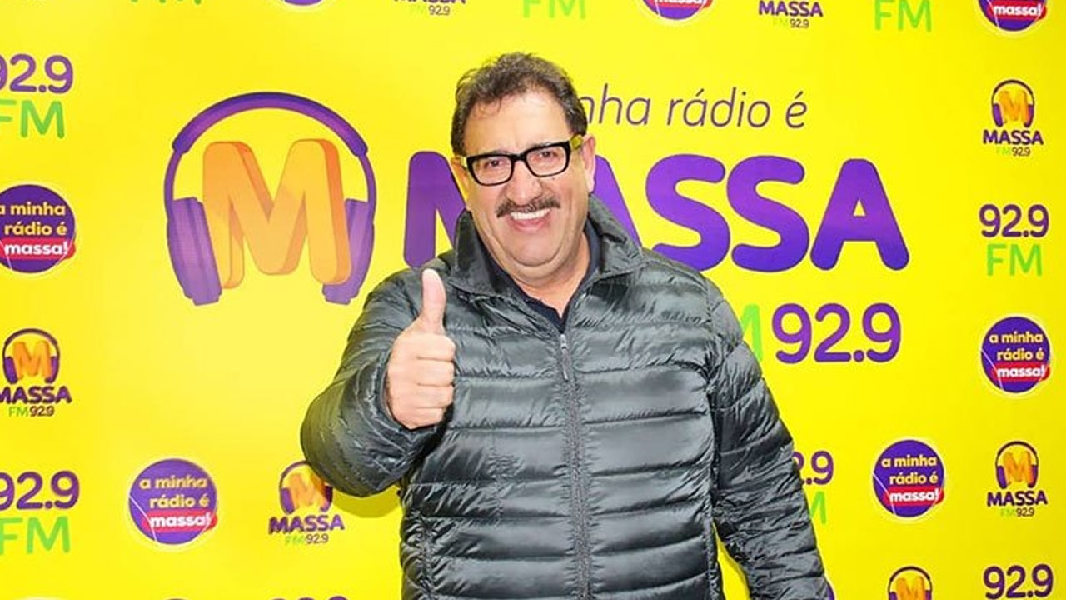 Ratinho na Rádio Massa (Foto: Reprodução/ Internet)