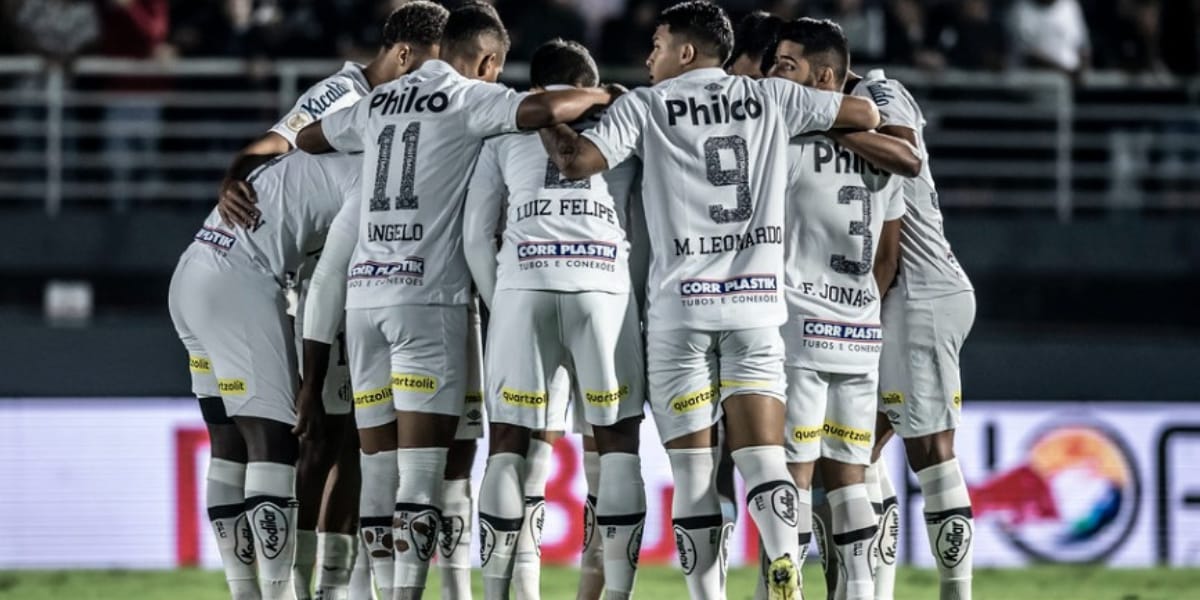 Atual elenco está apenas em 13° no Brasileirão (Reprodução: Instagram)