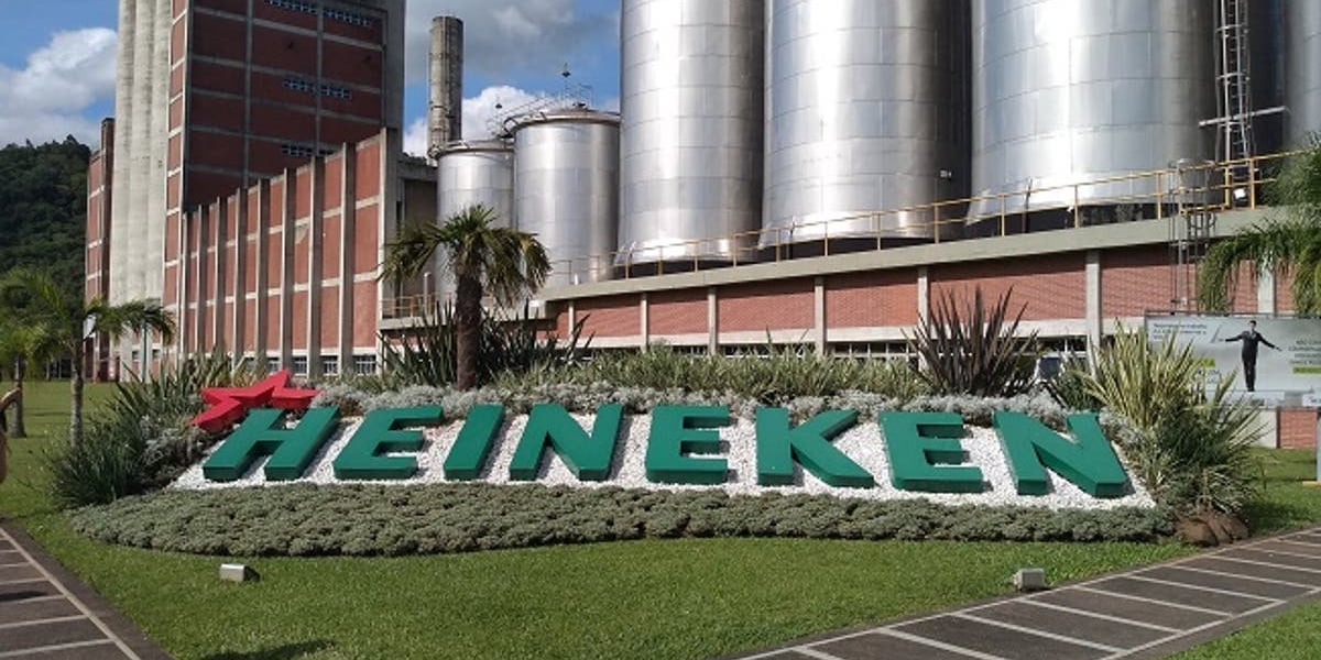 Dona de mega outros produtos, a Heineken faz sucesso no Brasil (Foto: Reprodução)