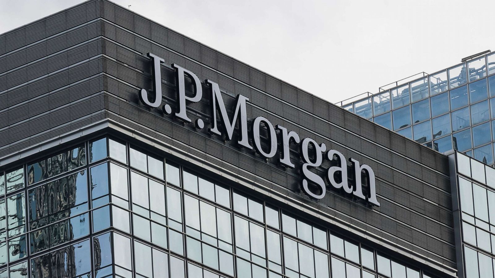 JP Morgan comprou o First Republic Bank para evitar o colapso total (Foto Reprodução/Internet)