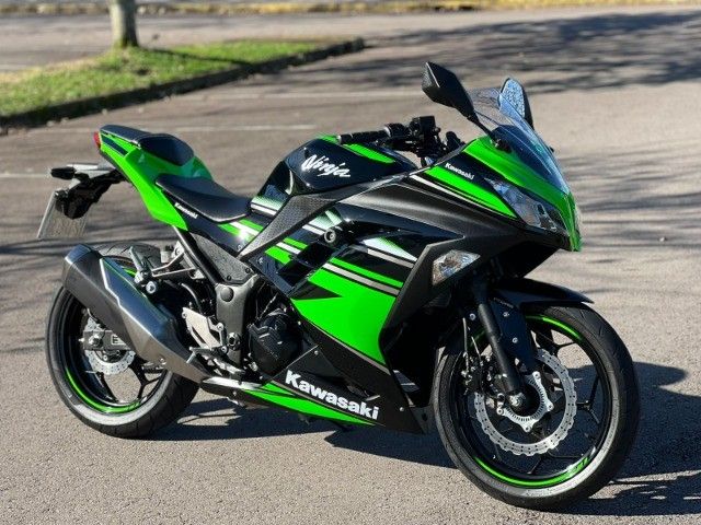 Ninja 300 foi uma moto queridinha no Brasil (Foto: OLX)