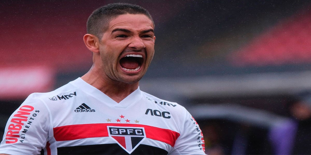 Alexandre Pato em 2020 com a camisa do São Paulo (Foto: Reprodução)