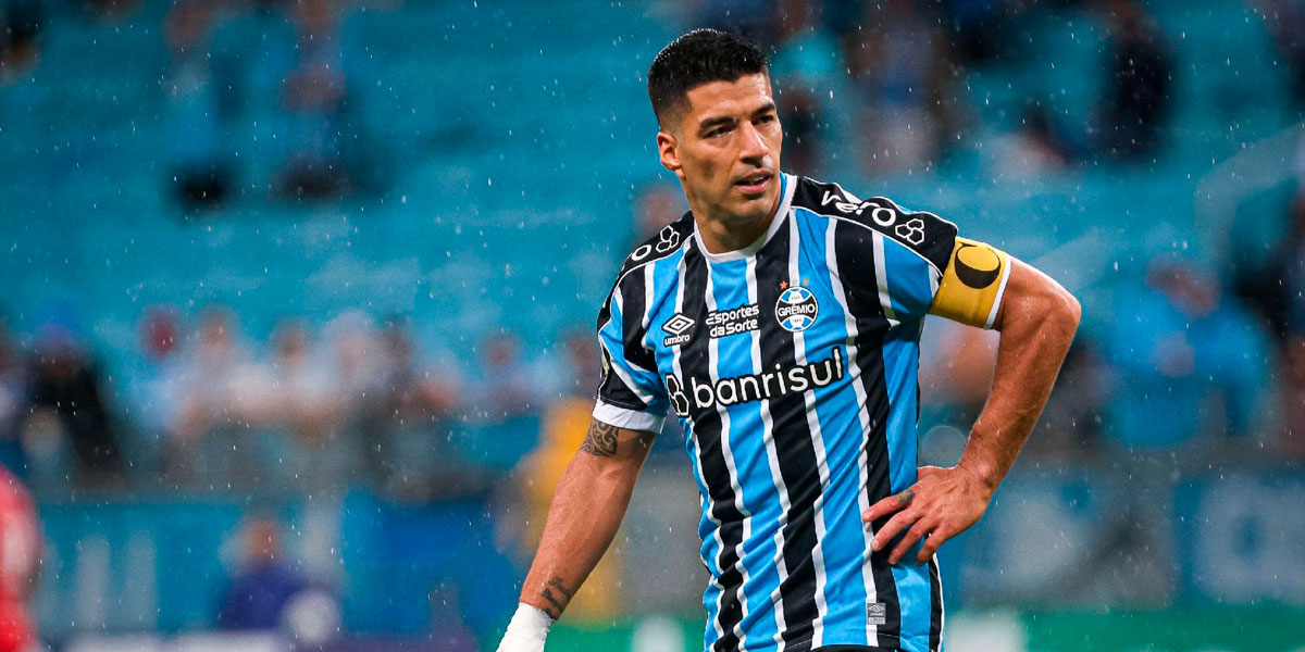 Atacante revelado pelo Grêmio só perde para Messi em camisas vendidas nos  EUA