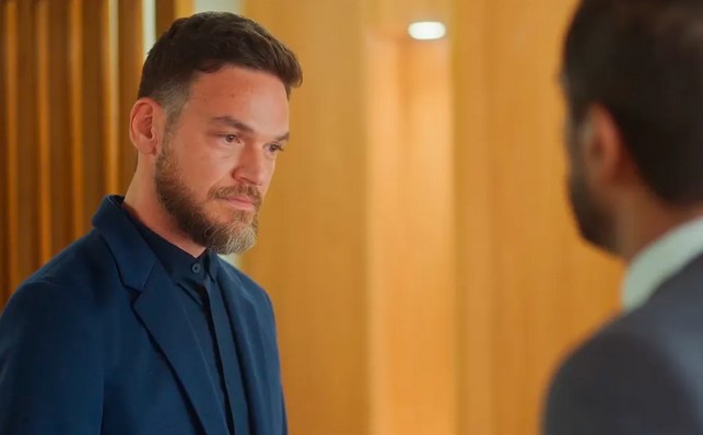 Julgamento de Theo começa na novela das nove da Globo (Foto: Reprodução / Globo)