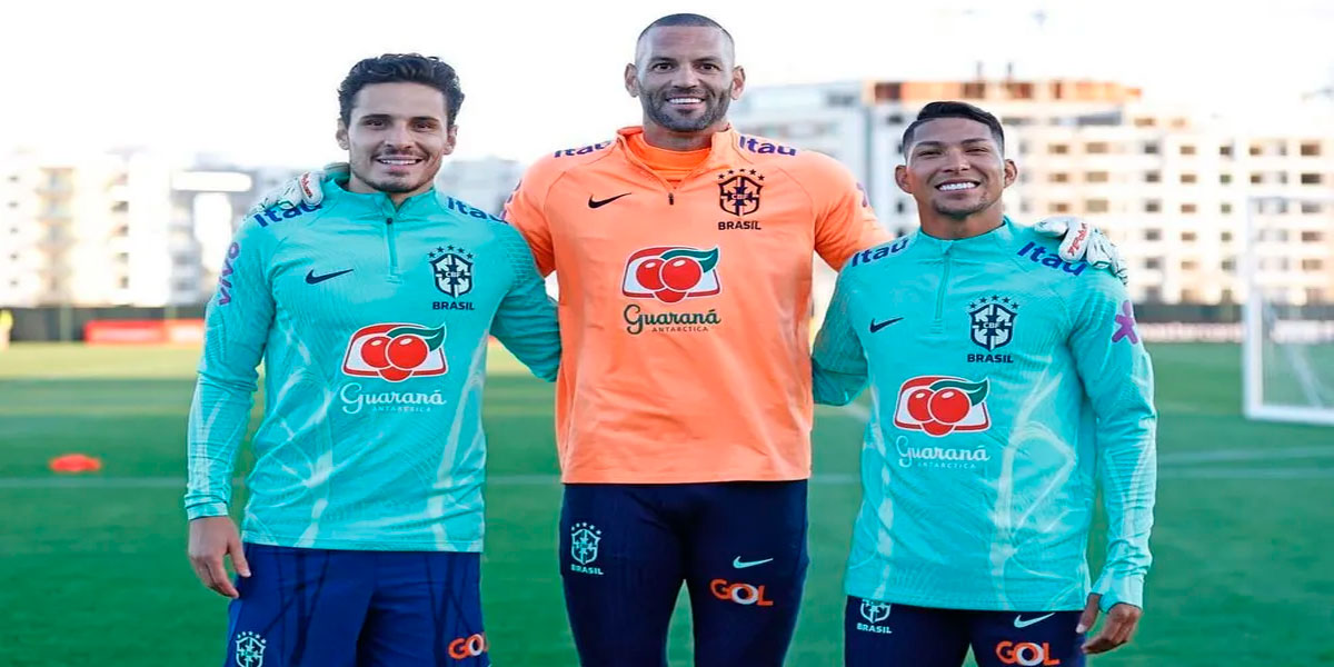 Raphael Veiga, Weverton e Rony durante treino da seleção brasileira — Foto: Rafael Ribeiro/CBF