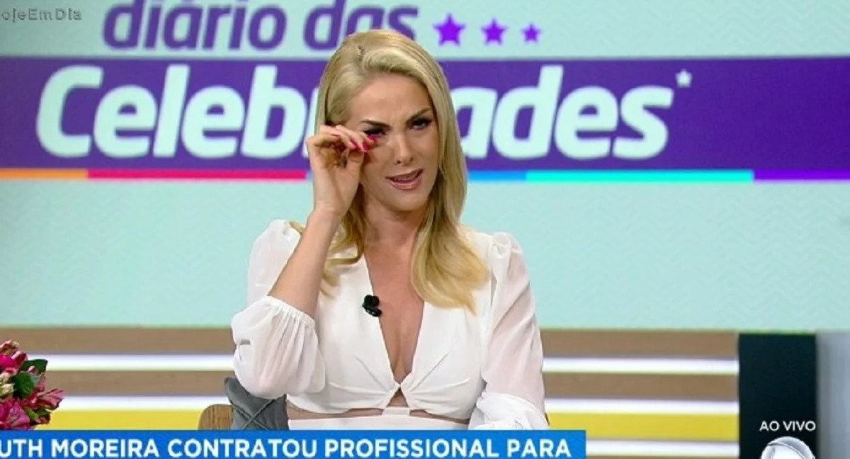 O choro de Ana Hickmann ao vivo no Hoje em Dia - Foto: Reprodução/Internet