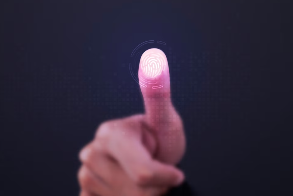 Biometria é uma maneira de proteger seus dispositivos (Foto Reprodução/Freepik)