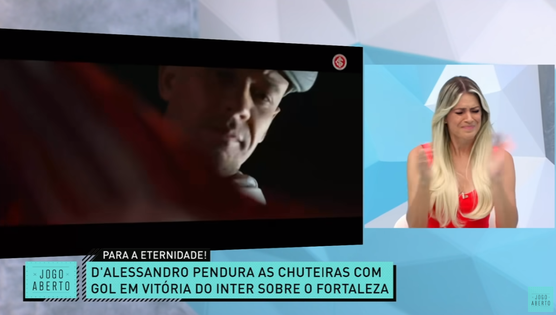 Renata Fan chora ao homenagear D'Alessandro, ao vivo, no Jogo Aberto, na Band (Foto Reprodução/Youtube)