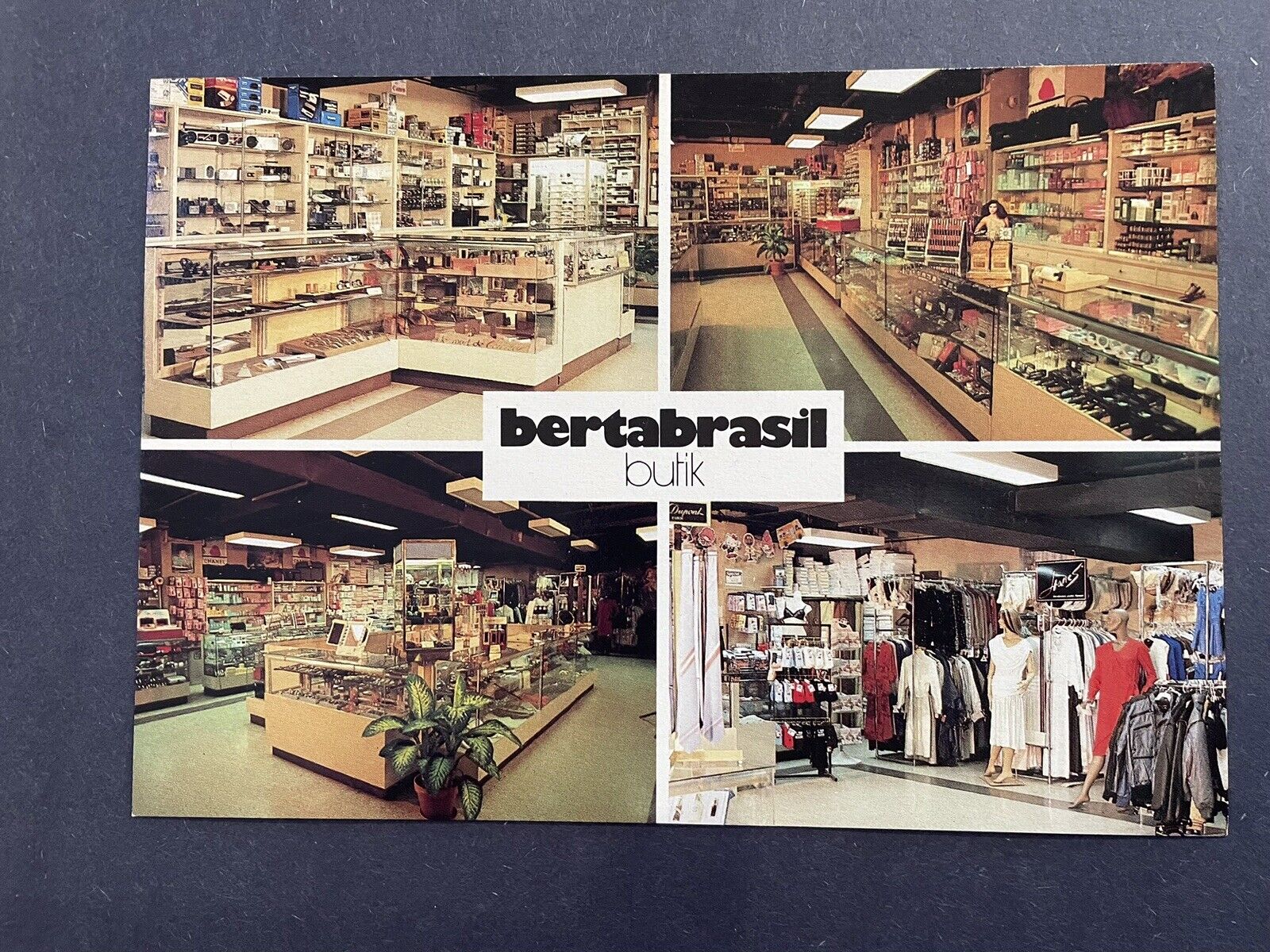 Cartão portal da Loja da Berta Brasil Butik em Nova Iork - Foto Reprodução Internet