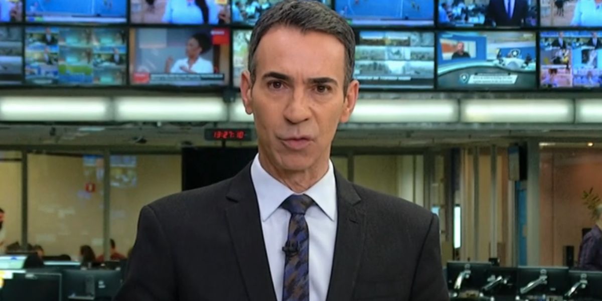 César Tralli no Jornal Hoje (Foto: Reprodução / Globo)