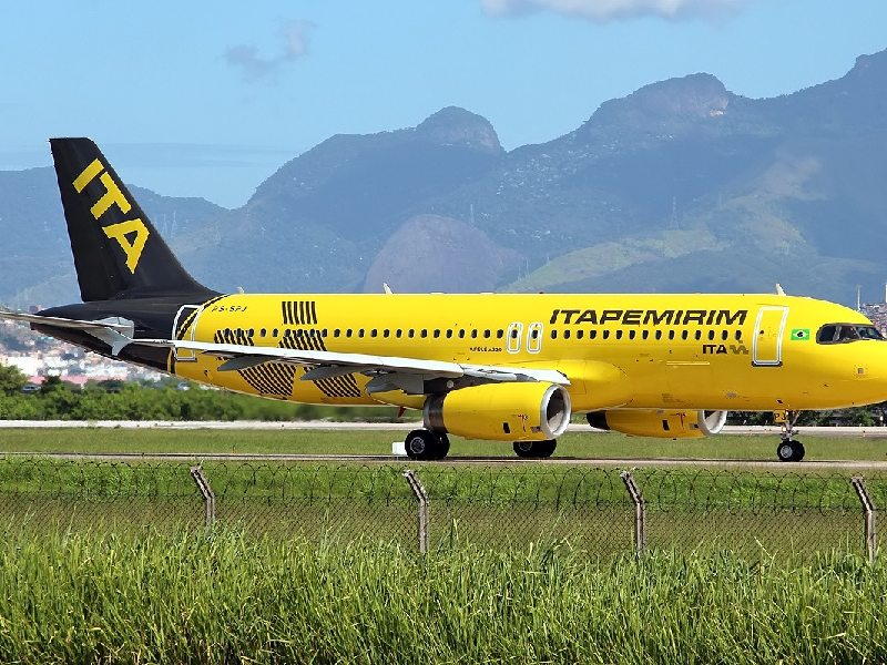 Avião do Grupo Itapemirim (Foto: Reprodução/ Internet)