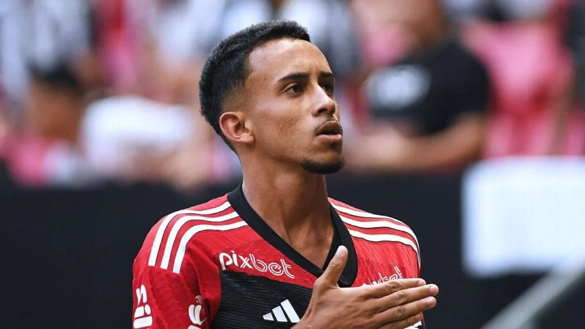 Matheus Gonçalves é jogador de futebol no Flamengo (Reprodução: Marcelo Cortes/Flamengo)