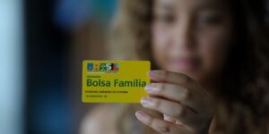 Imagem do post Comunicado URGENTE do Bolsa Família: A verdade sobre REDUÇÃO em benefício que usuários têm que saber