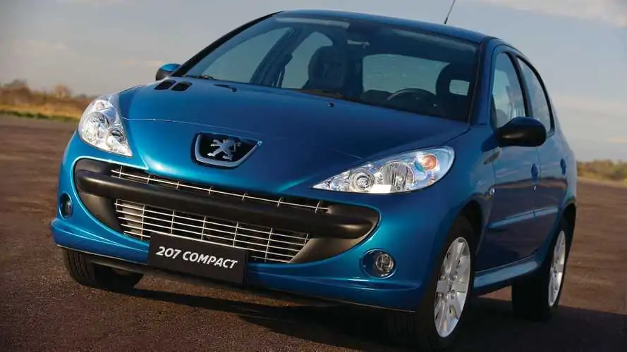 Peugeot 207 2008 - Foto Internet