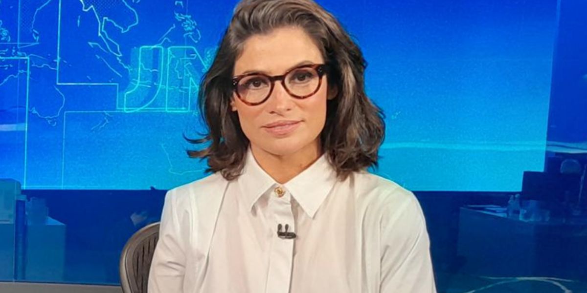 Renata Vasconcellos no Jornal Nacional - Foto Globo