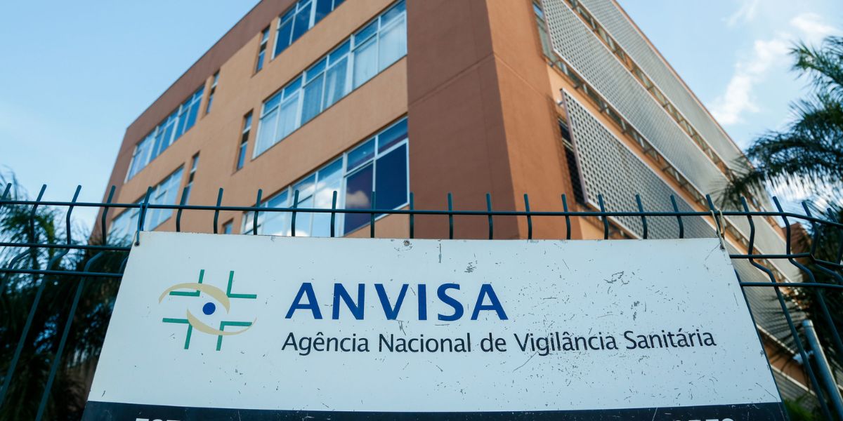 A marca de medicamentos arrancada com urgência de farmácias (Reprodução: Internet)