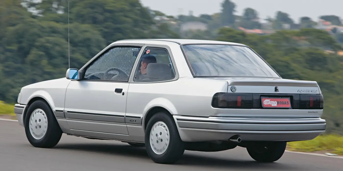 Modelo Apollo GLS 1992, da Volkswagen (Foto: Christian Castanho/Quatro Rodas)