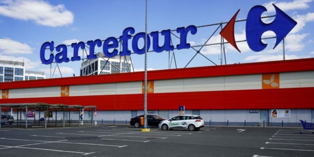 Carrefour é uma das maiores redes de supermercados do mundo (Reprodução: Internet)