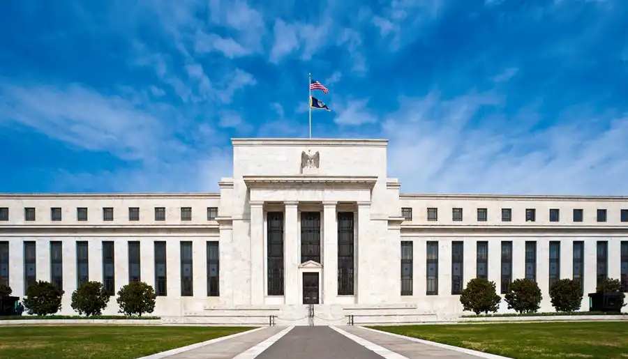 Federal Reserve (Banco Central Americano) está observando a situação de perto (Foto Reprodução/Internet)