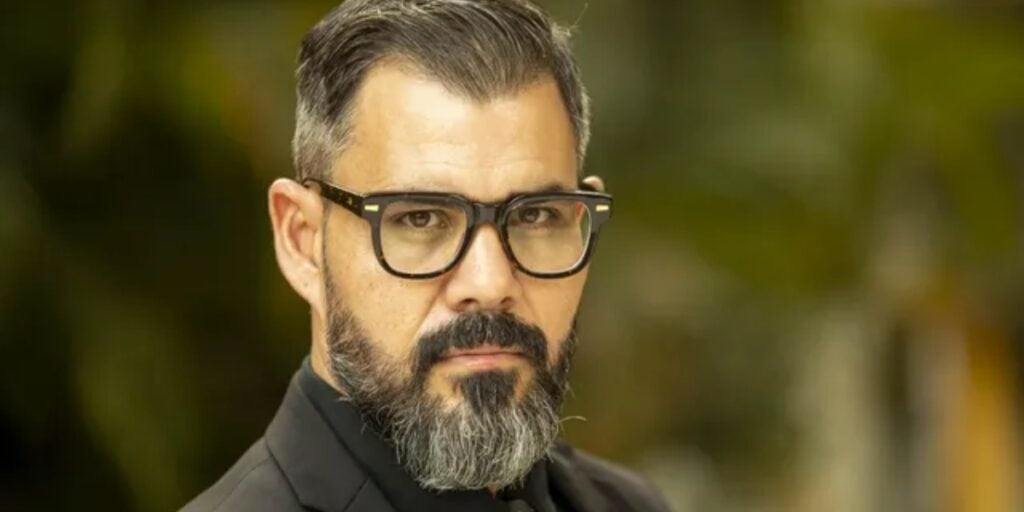 Juliano Cazarré dá vida a Pascoal em "Fuzuê" (Foto: João Miguel Júnior/TV Globo)