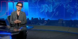 Renata Vasconcellos ao vivo no Jornal Nacional (Foto: Reprodução / TV Globo)