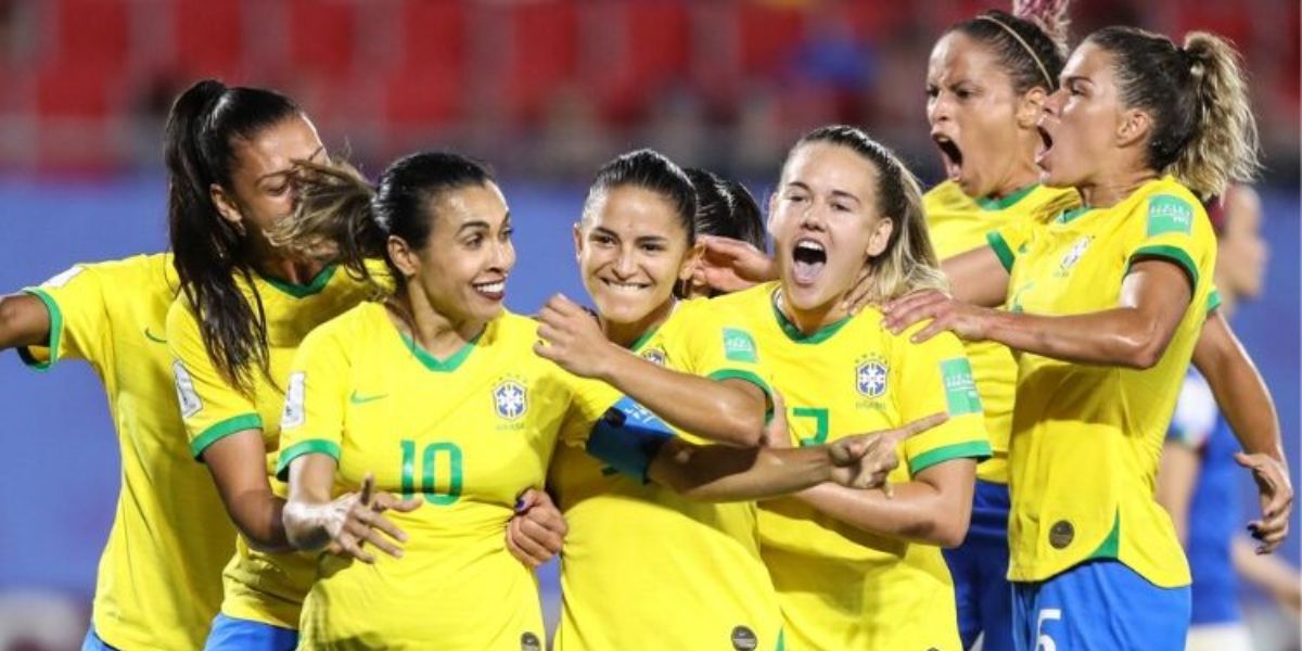 A seleção, comandada por Marta, busca o título inédito da Copa do Mundo (Reprodução: CBF)