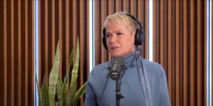 Xuxa esteve no podcast de Fernanda Paes Leme e Giovanna Ewbank (Foto: Reprodução / YouTube)