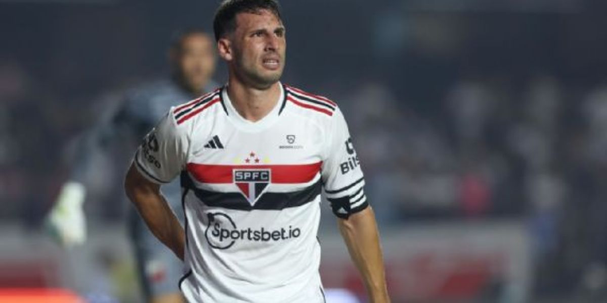 Casares confirma reviravolta sobre vender Calleri do São Paulo - (Foto: Internet)