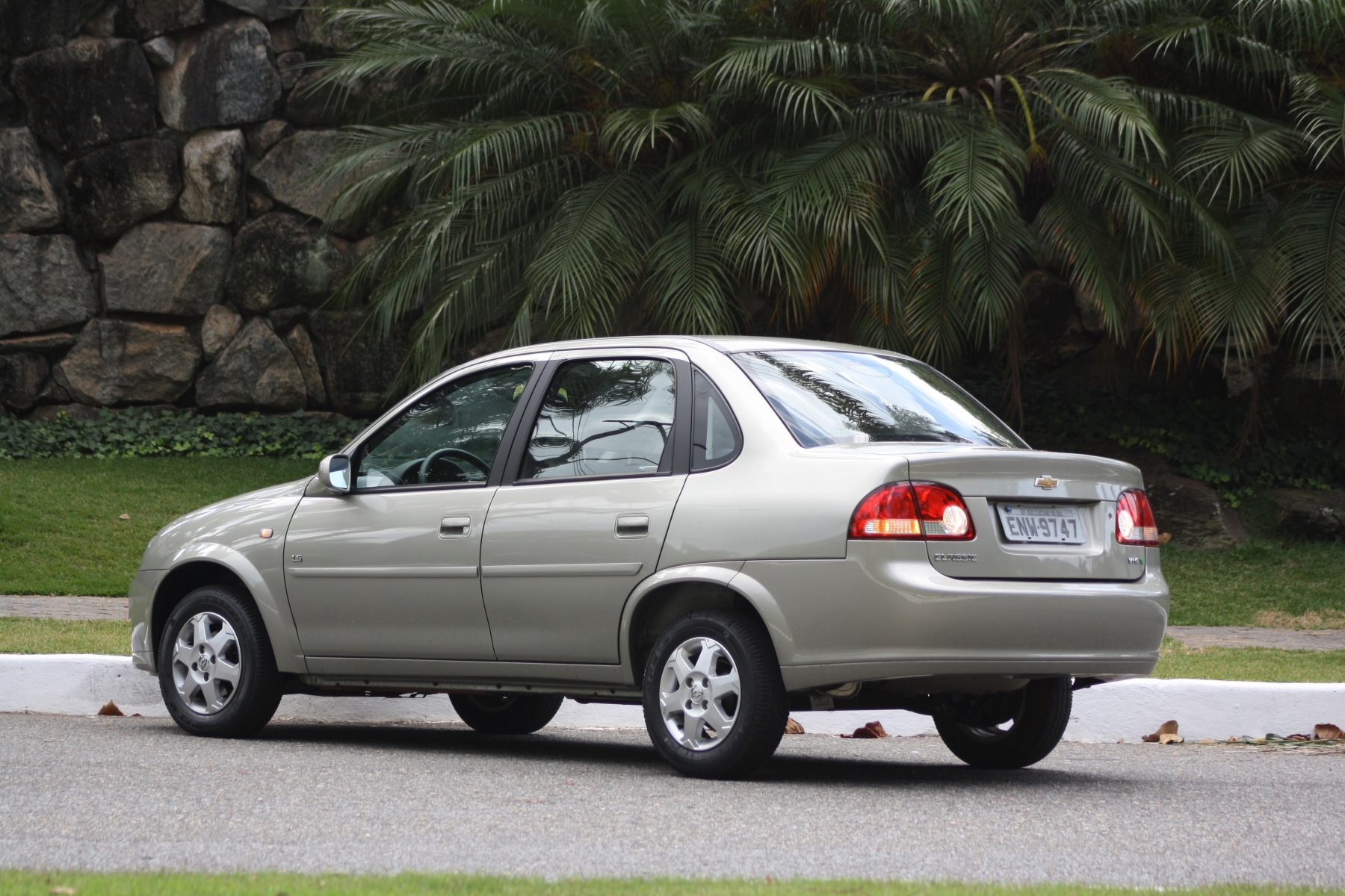 Classic Corsa Sedan - Foto Internet