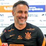 Vítor Pereira, quando era técnico do Corinthians (Imagem Reprodução Internet)