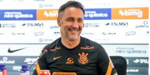 Imagem do post Mais dinheiro que Ramón: Ressurreição de Vítor Pereira paralisa o Corinthians com R$ 7,5 milhões na mesa