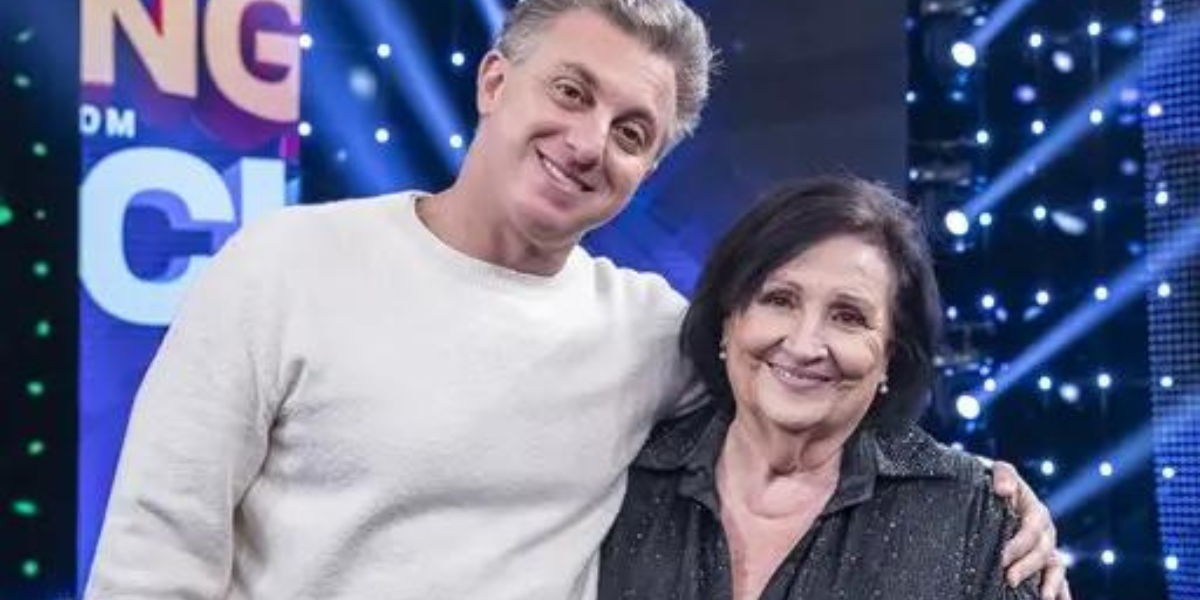 Luciano Huck e Déa Lúcia (Reprodução/Internet)