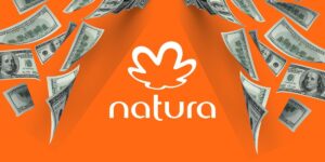 Logo da Natura e notas caindo - Foto Reprodução Internet