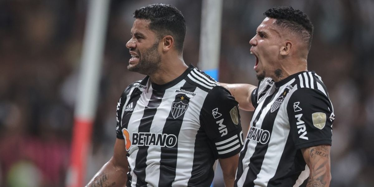 Paulinho e Hulk, craques do Atlético Mineiro (Foto - Montagem TV Foco).