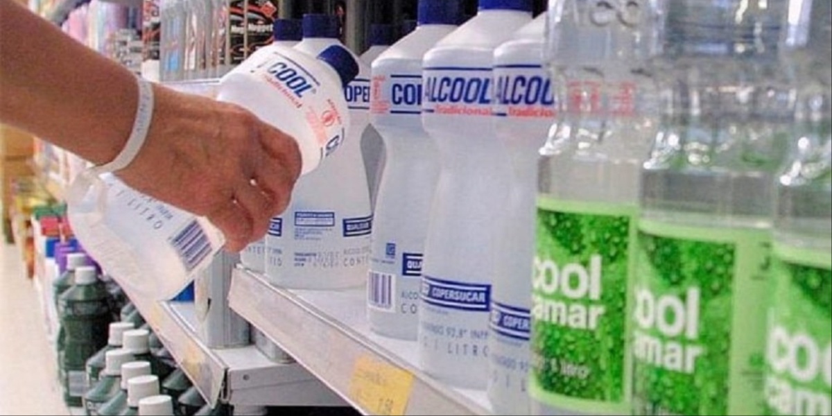 Anvisa libera a venda do álcool líquido 70% no comércio - Foto: Reprodução/Internet