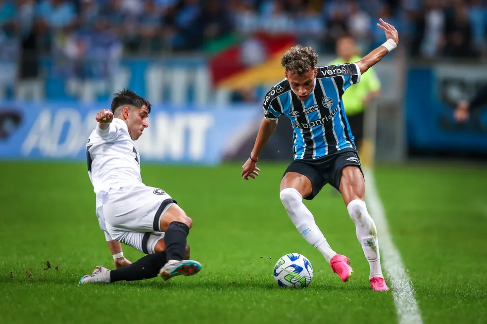 Bitello Grêmio — Foto: Lucas Uebel/Divulgação Grêmio