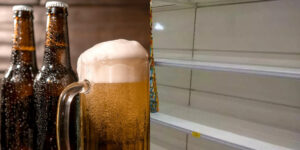 Imagem do post Risco a saúde e venda PROIBIDA: A marca de cerveja, rival da Brahma, arrancada dos mercados pela ANVISA