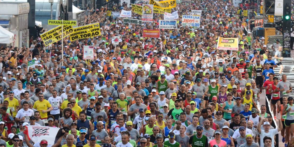 Corrida de São Silvestre acontece sempre no dia 31 de dezembro (Foto: Rovena Rosa/Agência Brasil)