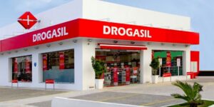 Imagem do post Permanentemente fechado: O encerramento de atividades de unidade da Drogasil e fúria de moradores