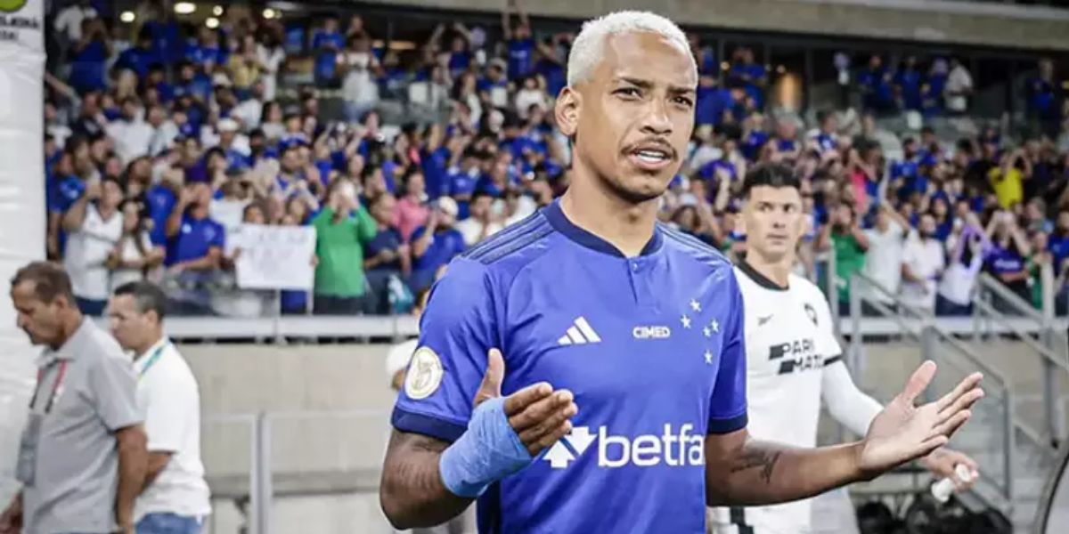 Para assumir a vaga de Douglas Costa: Ronaldo diz "SIM" e novo camisa 10 está confirmado no Cruzeiro em 2024 - Foto | Reprodução: Internet