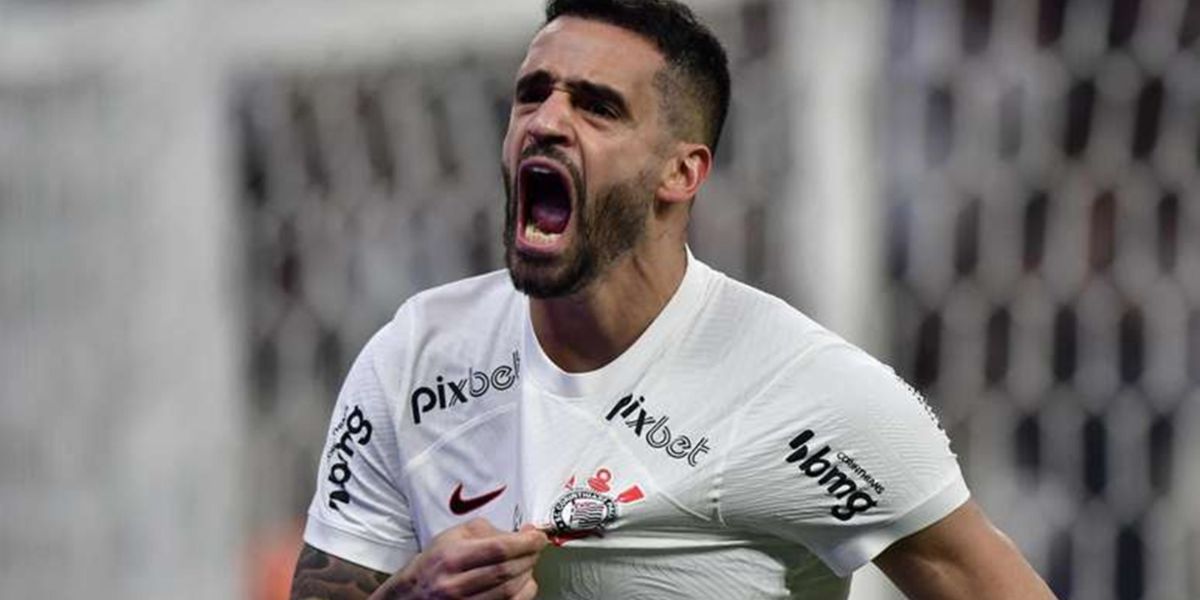 Renato Augusto comemorando gol, com a camisa do Corinthians - (Foto: Internet)