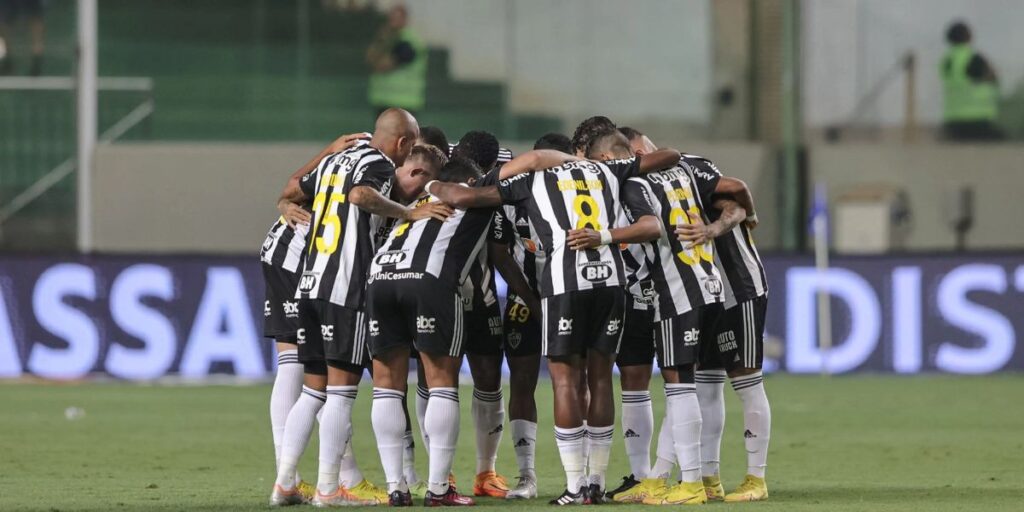 Elenco do Galo se preparando para o Próximo jogo - (Foto: Internet)