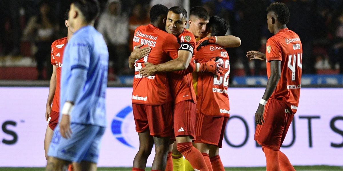 Internacional comemorando o gol de Enner Valência contra o Bolívar - (Foto: Internet)