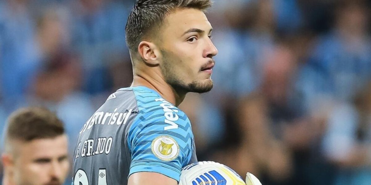 Gabriel Grando, goleiro titular do Grêmio - (Foto: Internet)