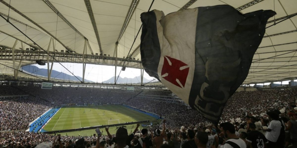 Torcida do Vasco lotando o Maracanã - (Foto: Internet)