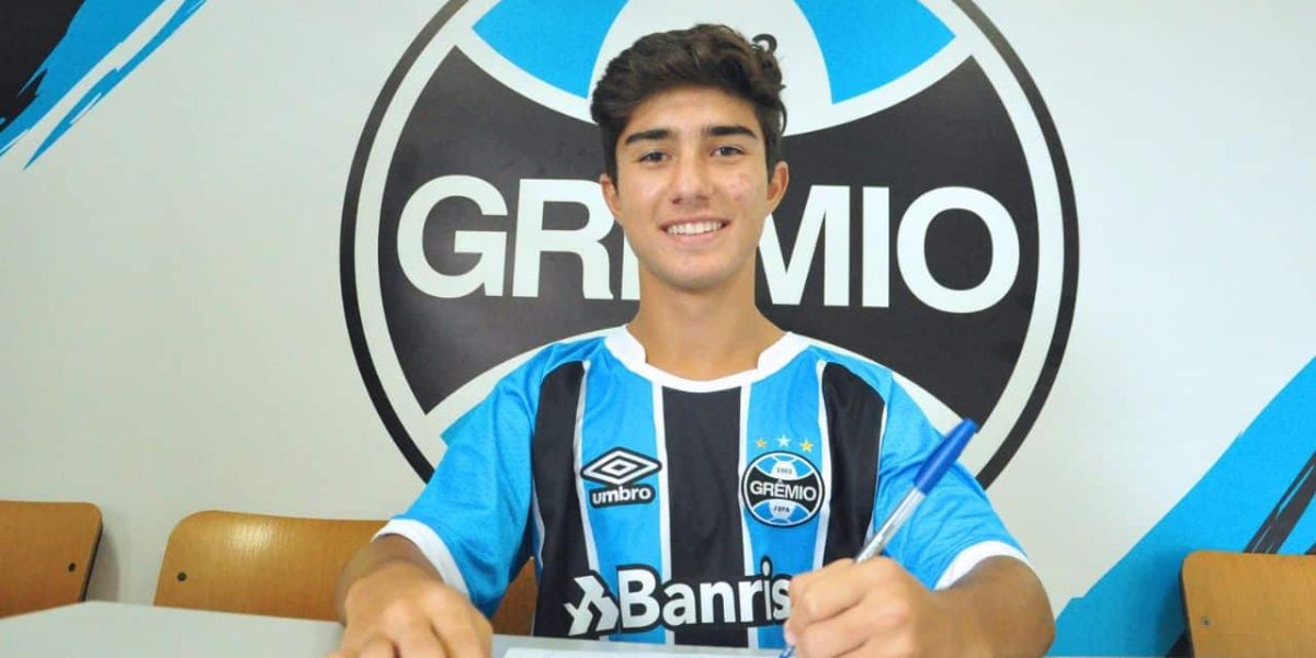 Matheus Pagliarini está de saída do Grêmio, rumo à Europa - (Foto: Internet)