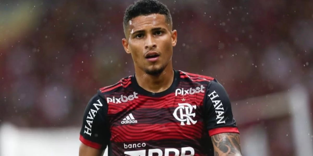 Brilhou na Seleção, jogou na Europa e agora ocupa cargo importante no  Flamengo