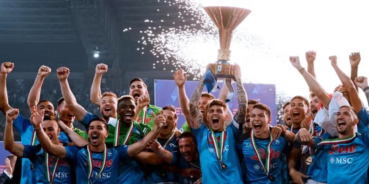 Napoli é o atual campeão da Séria A, liga italiana (Reprodução: Internet)