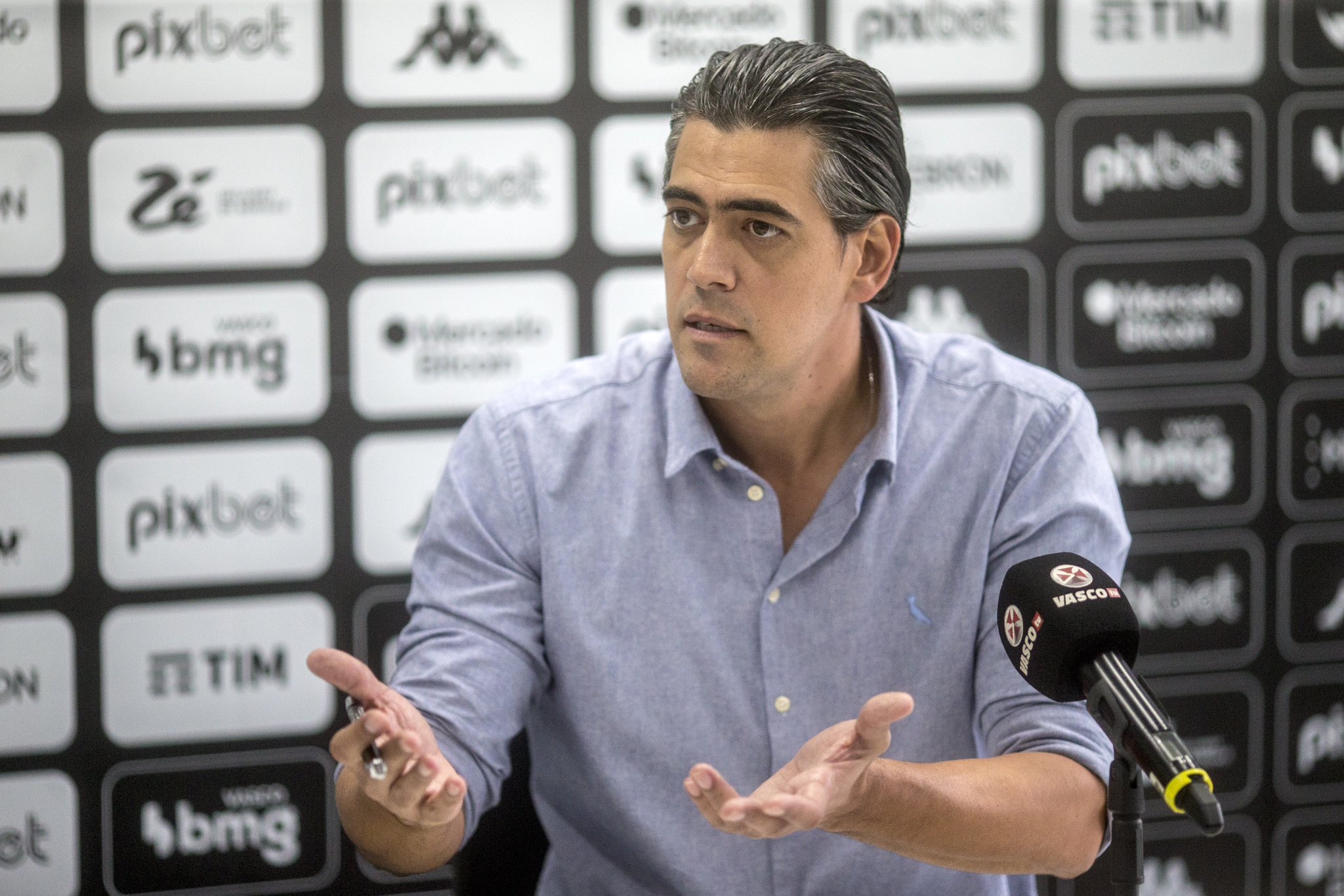 Paulo Bracks, diretor de futebol do Vasco, segue atrás de um grande nome (Foto: Divulgação)